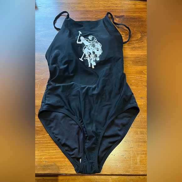 Bathing suits!! All size medium!! - Picture 6 of 8